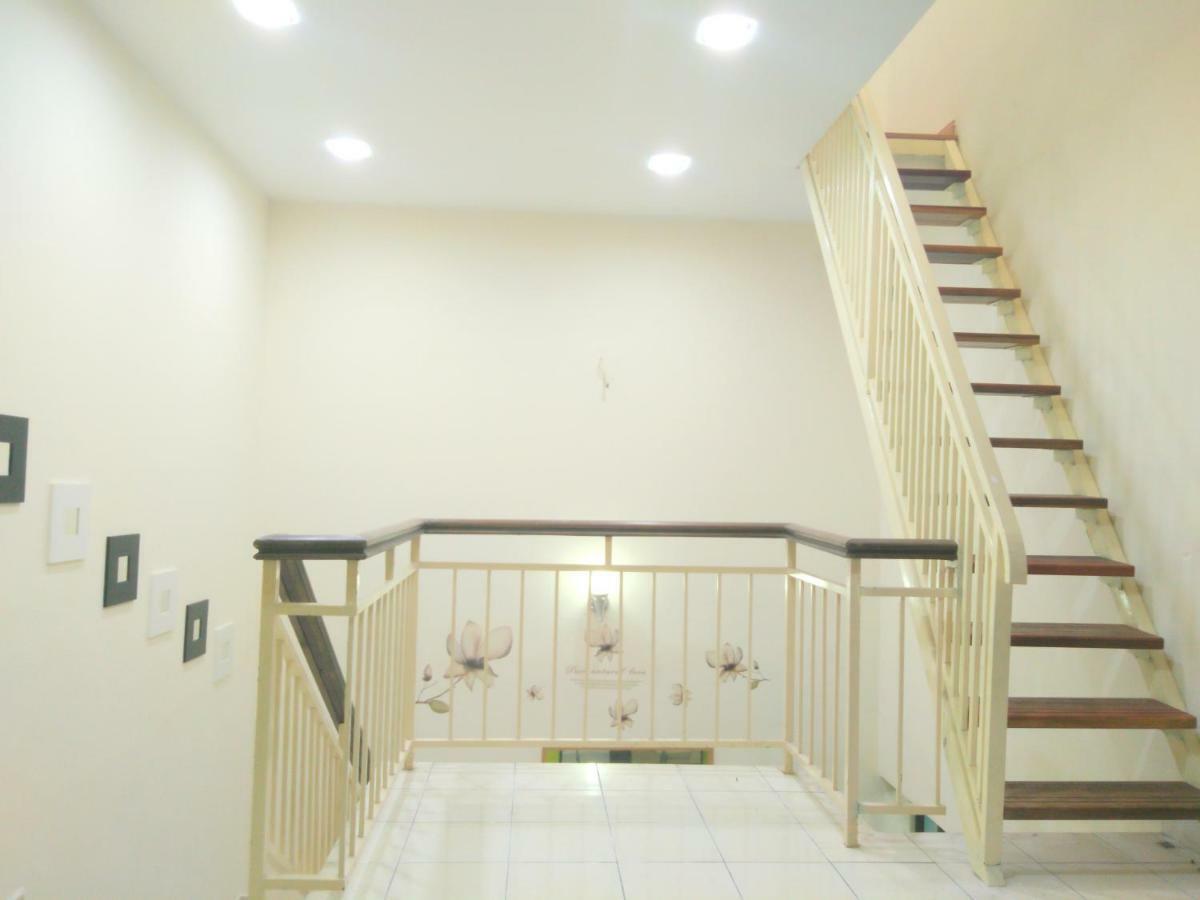 E&A Homestay Klia/ Sepang/ Nilai Exterior foto