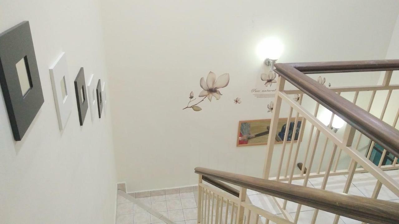 E&A Homestay Klia/ Sepang/ Nilai Exterior foto